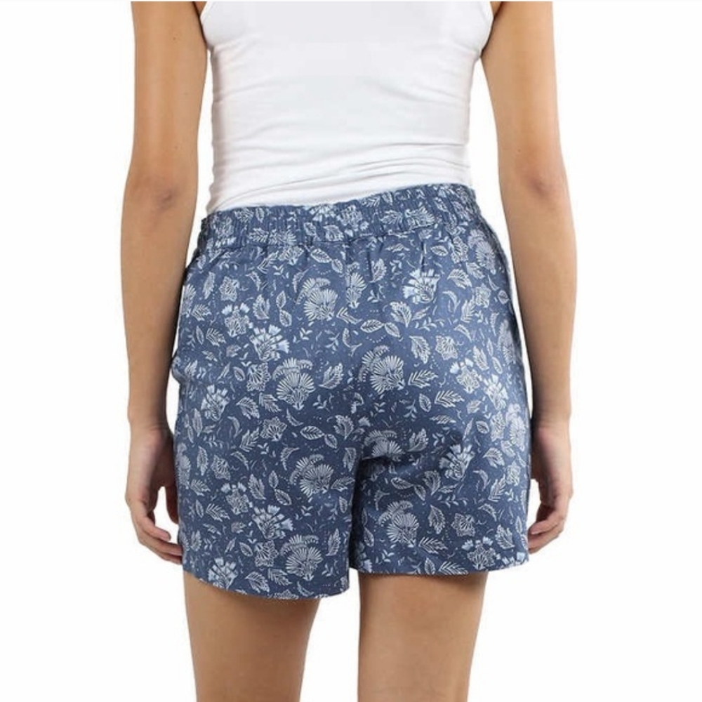 NWT Jachs Girlfriend Womens Printed Chino Shorts - Blue Floral M - Picture 3 of 4